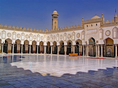  Mausoleum of Gaous el-Azhar w Imbaba: Odkryj ukryty skarb islamskiej architektury!